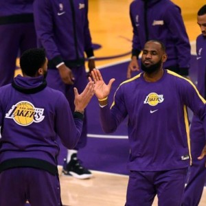 开云手机入口官网下载-新赛季名单基本确定 湖人五套最关键阵容是什么？